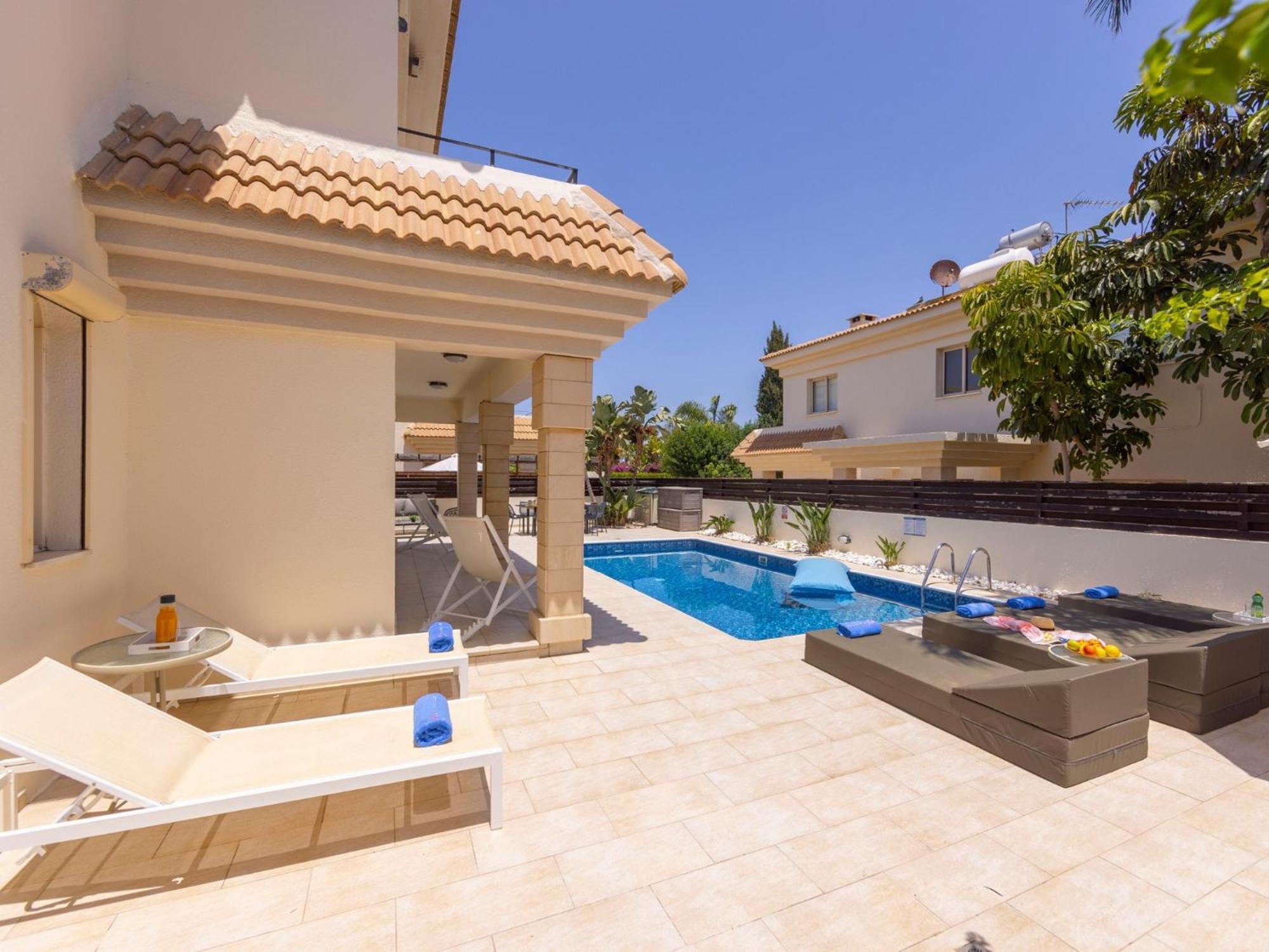 Villa Malama Paralímni Kültér fotó