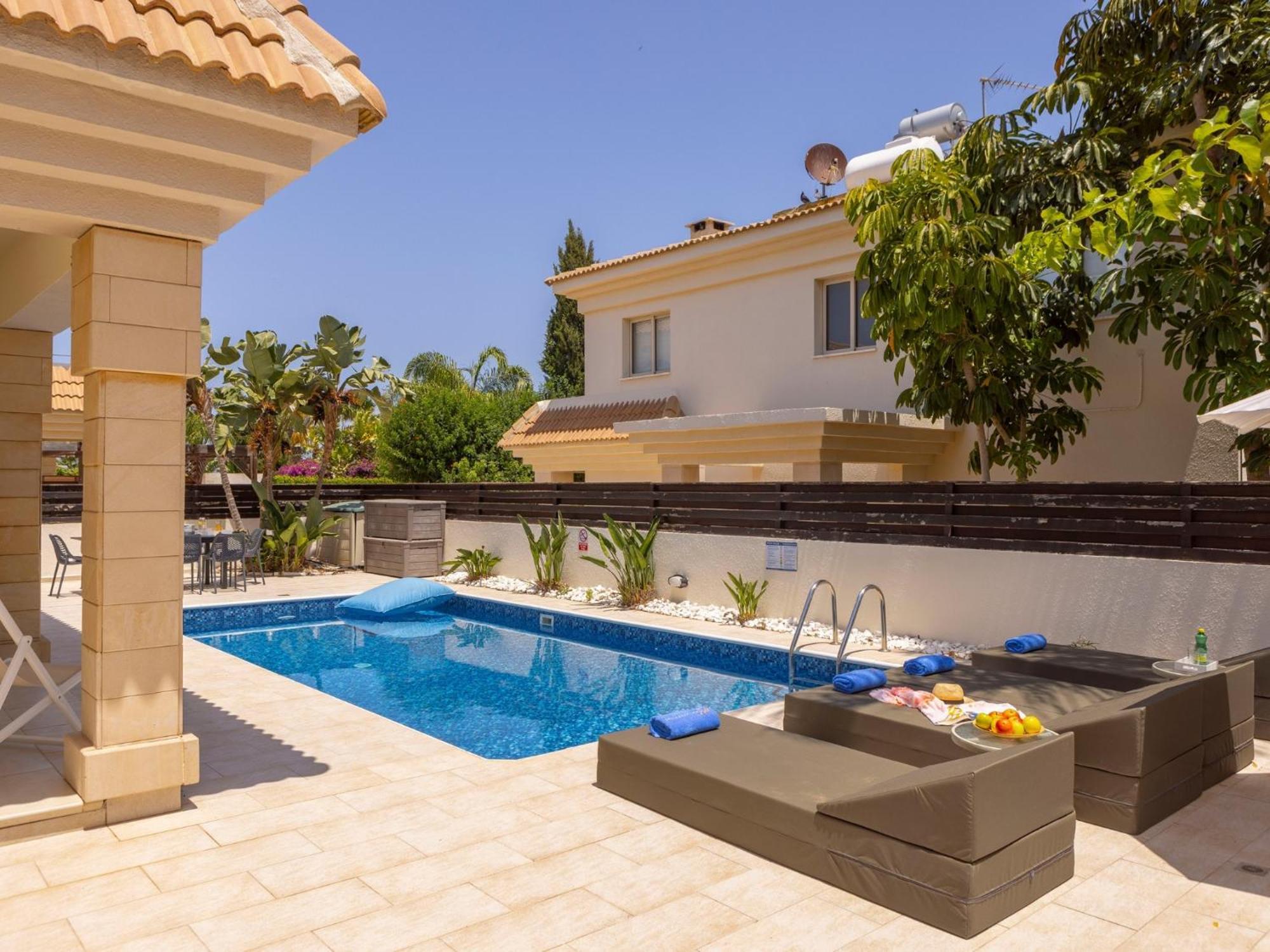 Villa Malama Paralímni Kültér fotó