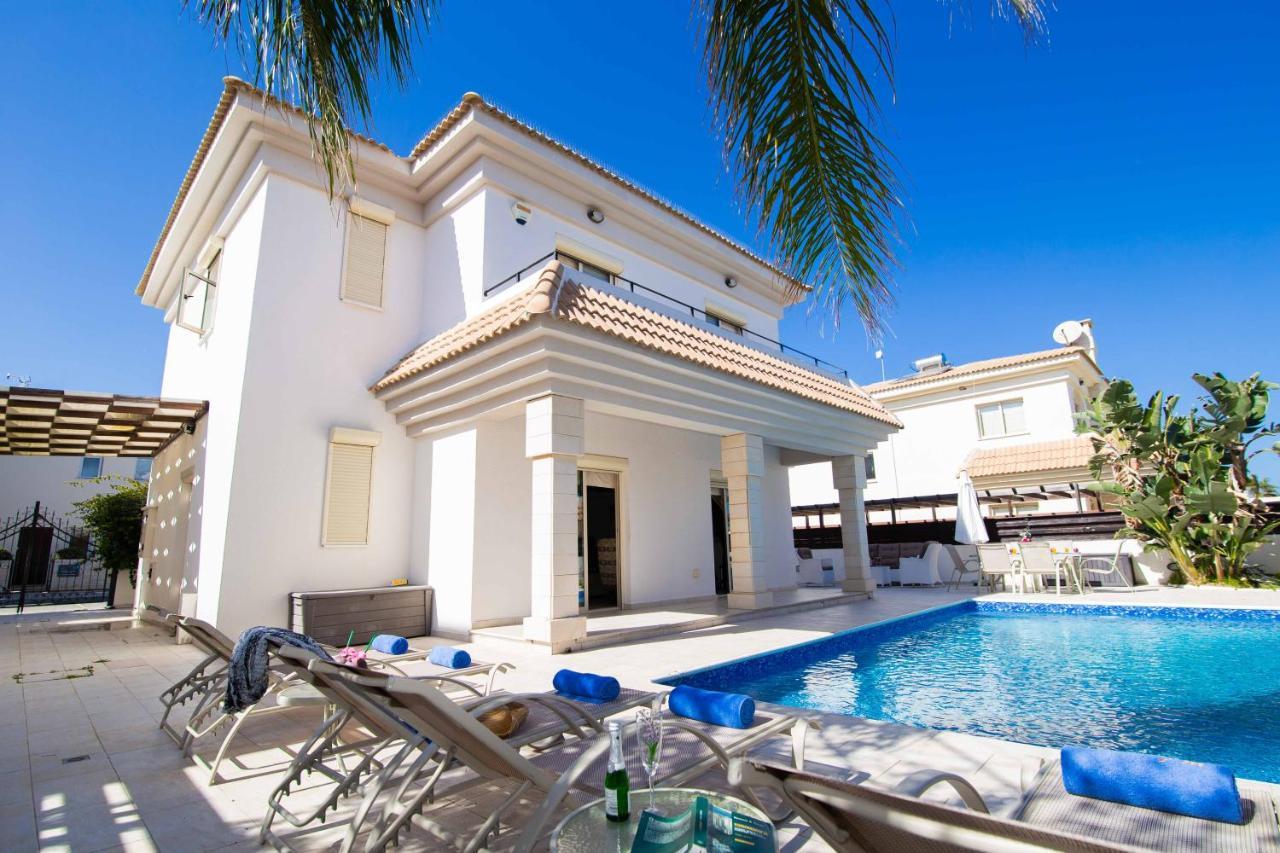 Villa Malama Paralímni Kültér fotó